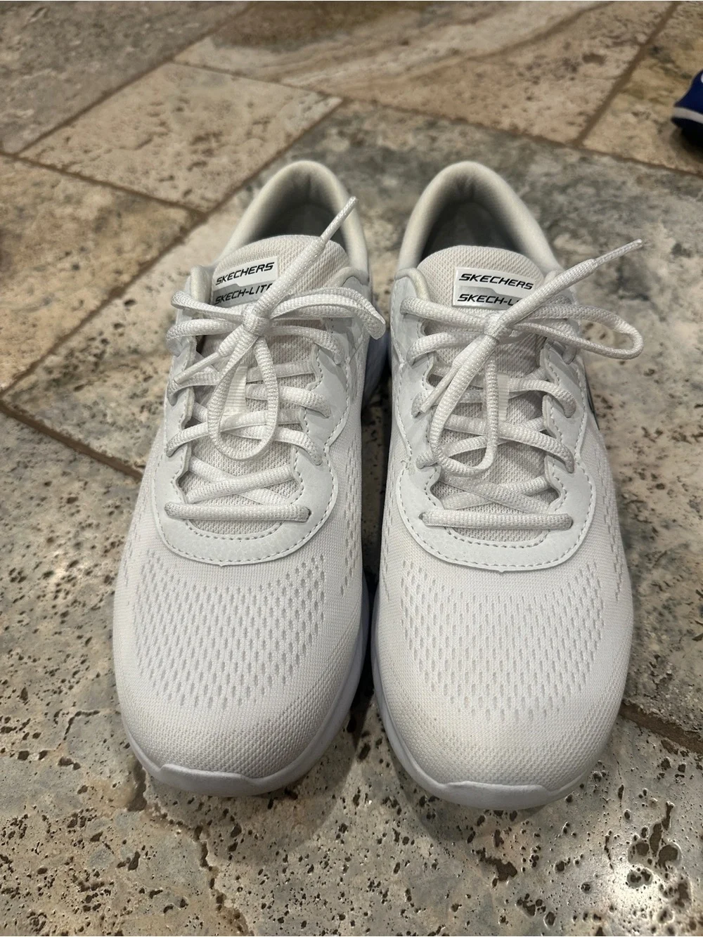 Skechers Women’s size 10 White Athletic Lace-Up Sneakers